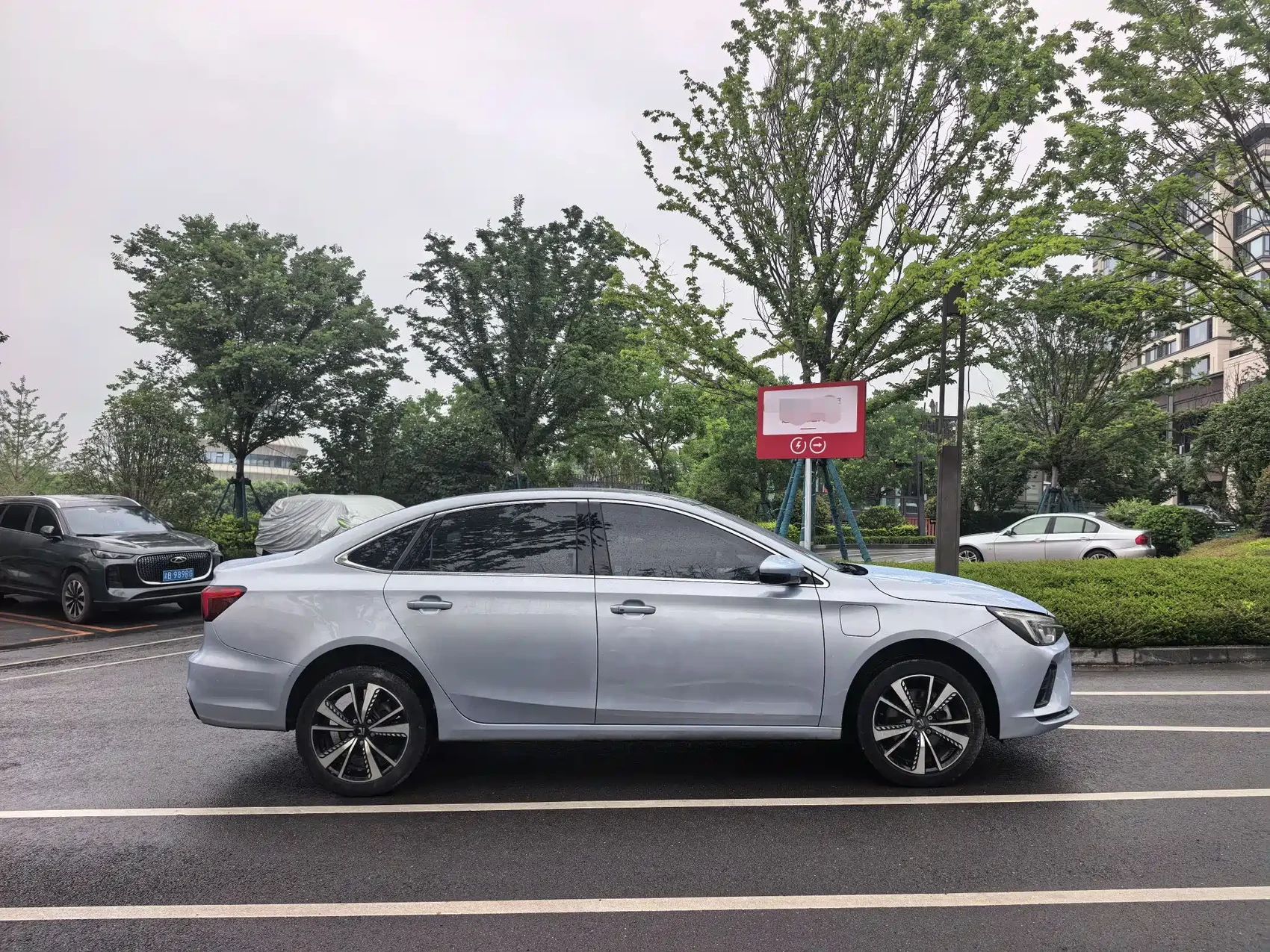 Roewe Feifan ER6 2021 New Power Edition 620km Smart Drive Edition — фото 4