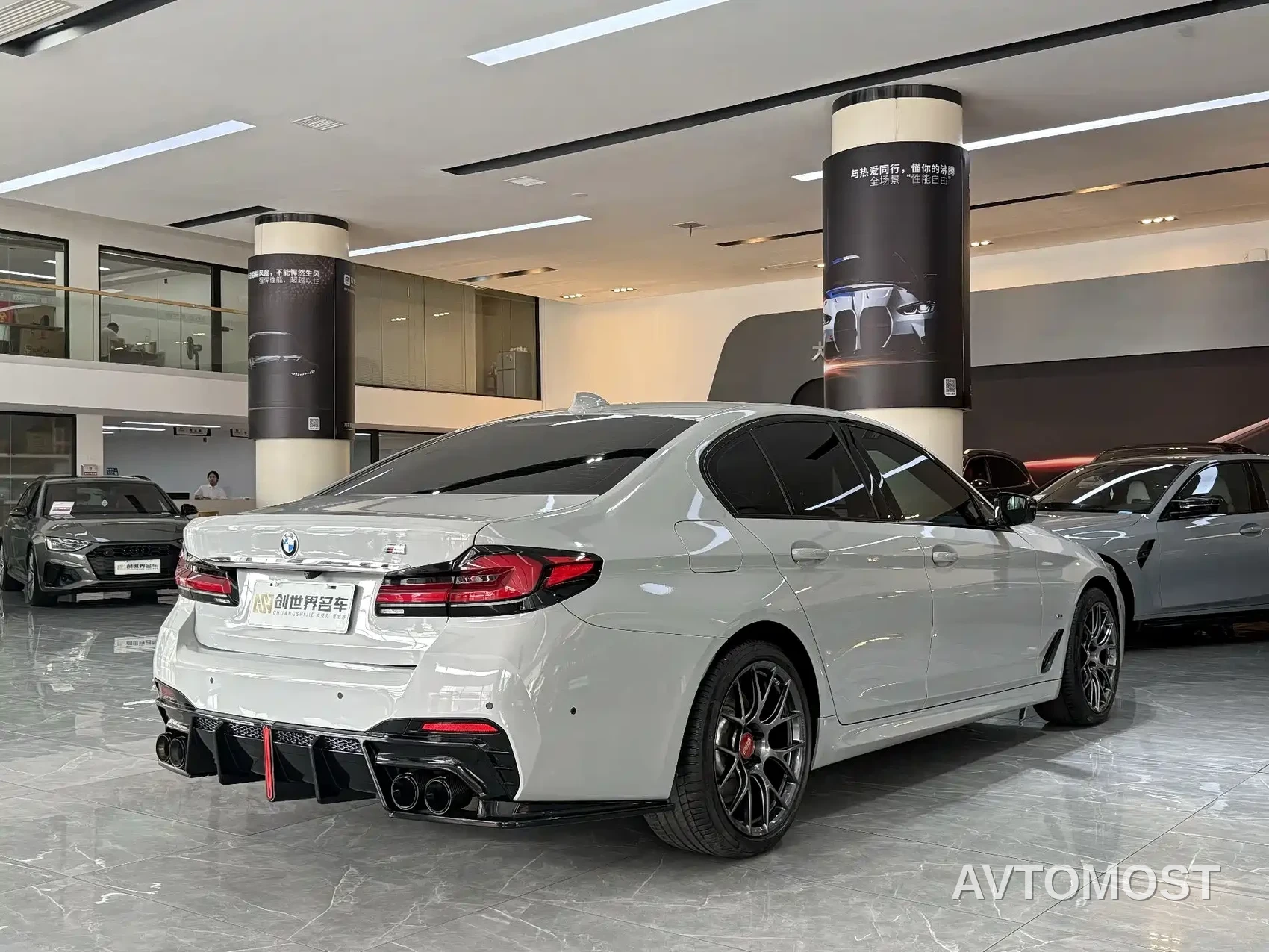 BMW 5 Series (Import) 2022 Facelift 540i Style Edition M Sport Package — фото 3