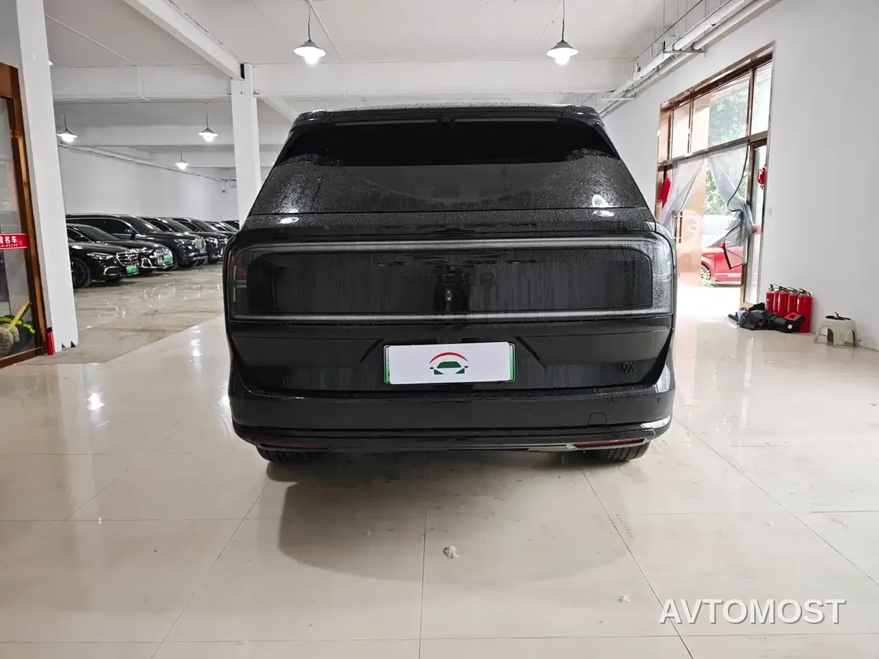 Zeekr 9X 2025 Model Gloss Black Edition — фото 4