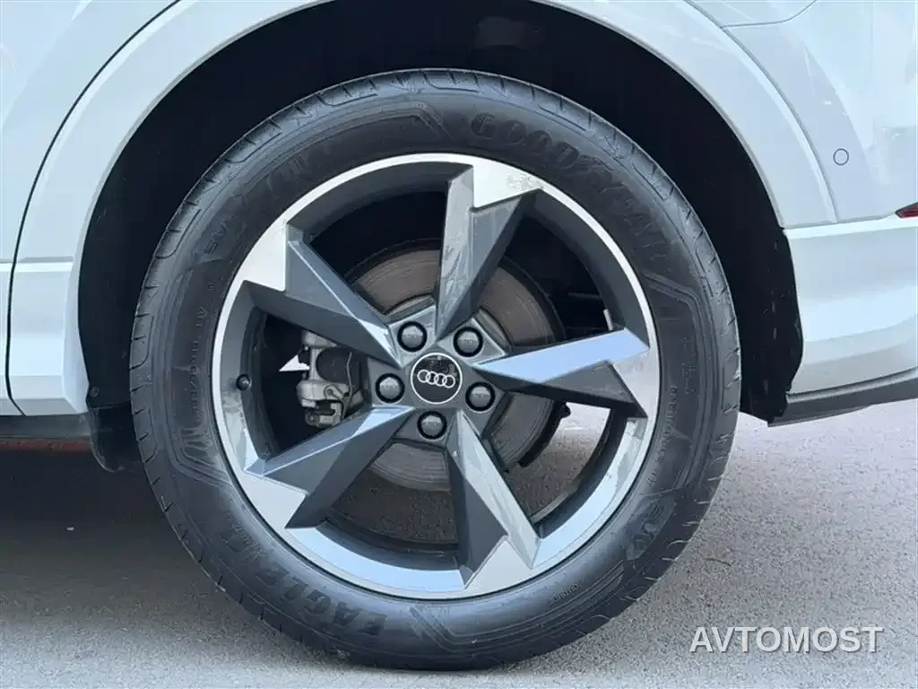 Audi Q3 2022 35 TFSI Fashion Dynamic — фото 13