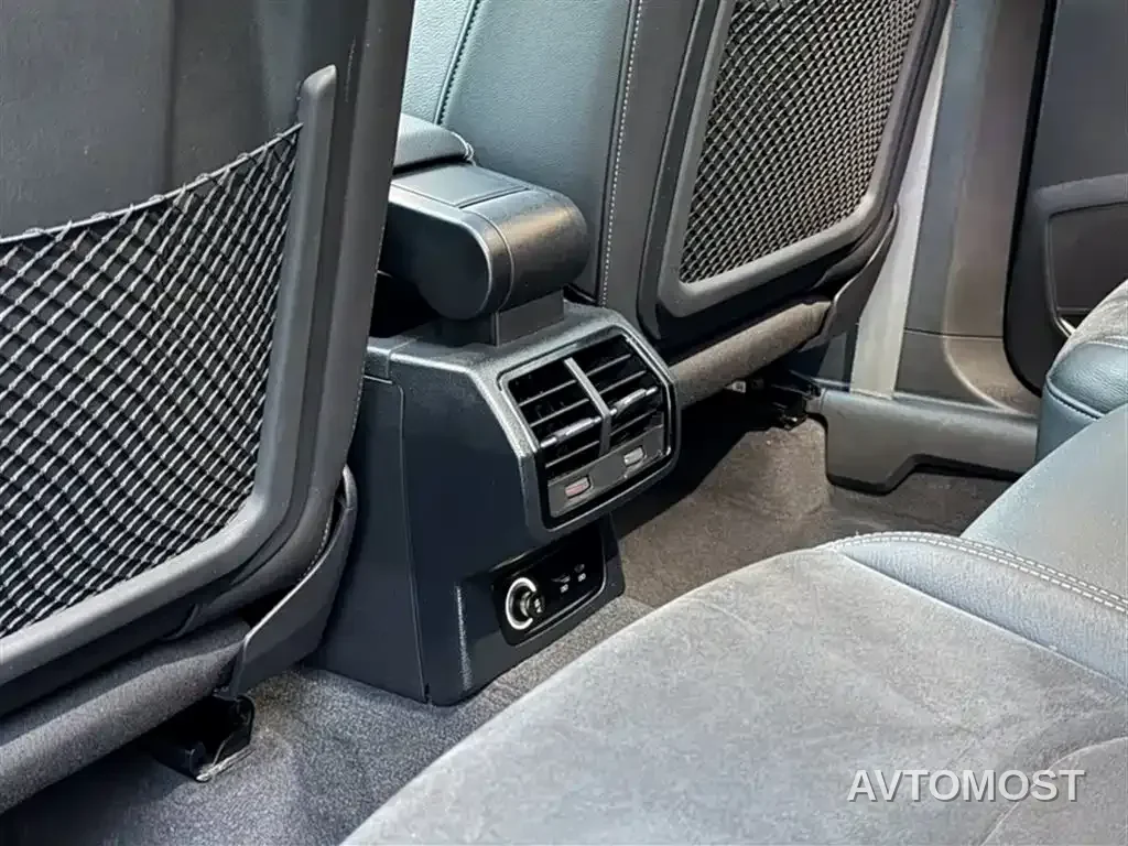Audi Q3 2022 35 TFSI Fashion Dynamic — фото 17