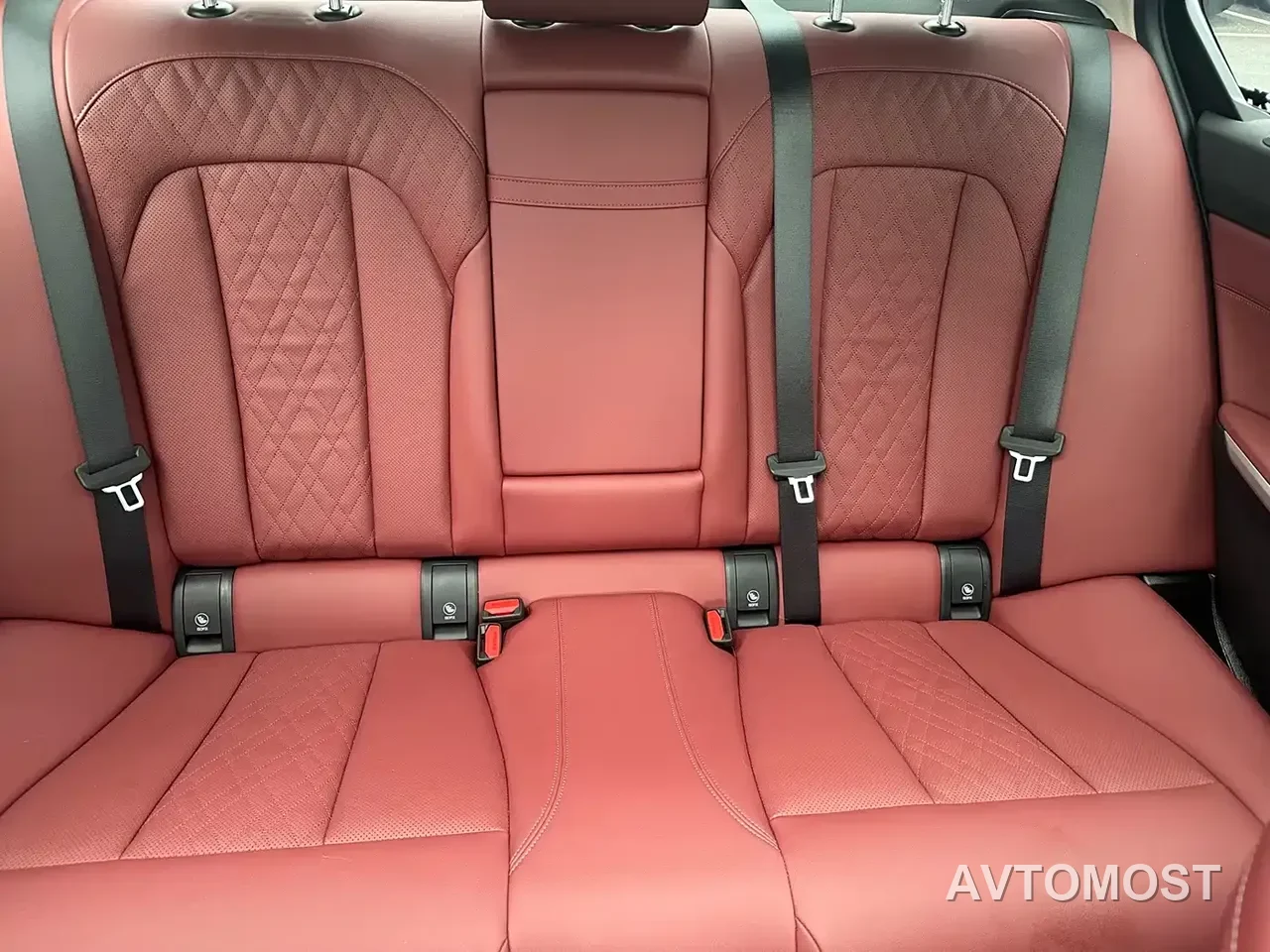 BMW i3 2024 eDrive 35 L — фото 13