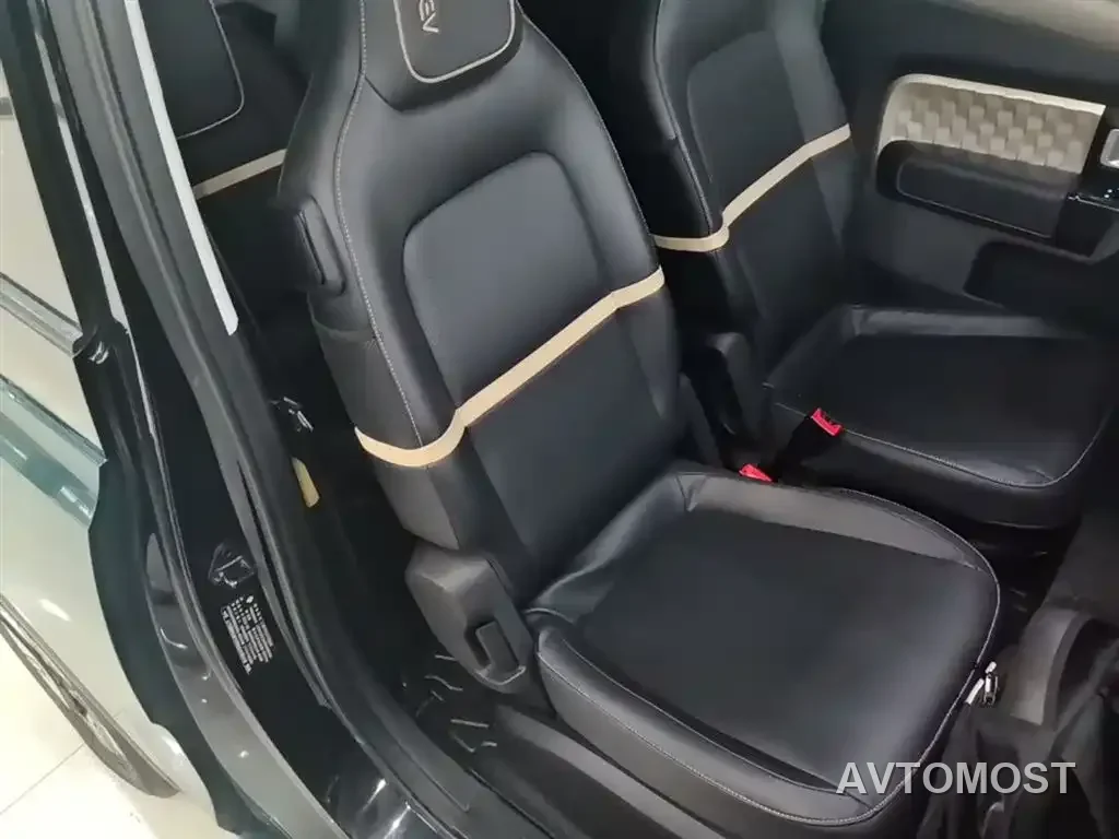 Baojun KiWi EV 2022 Designer Lite NMC — фото 24