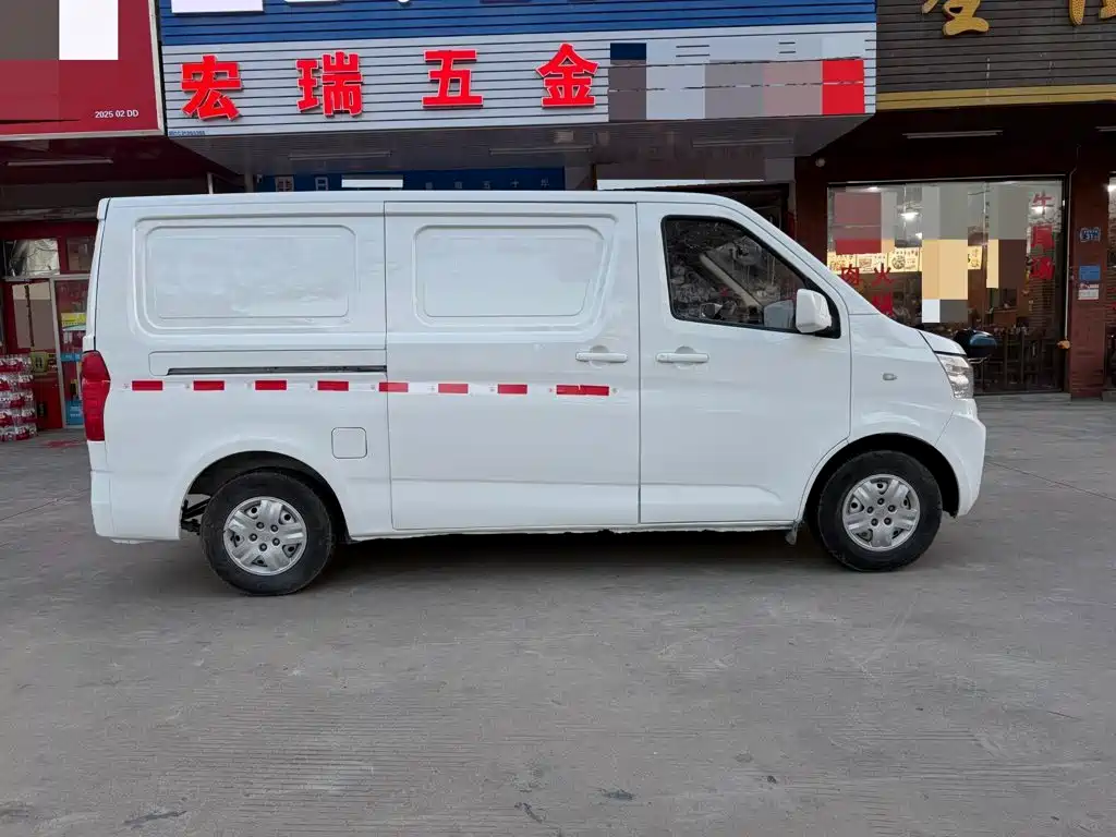 Changan Ruixing EM60 2021 Pure Electric Van Truck 60kW — фото 4