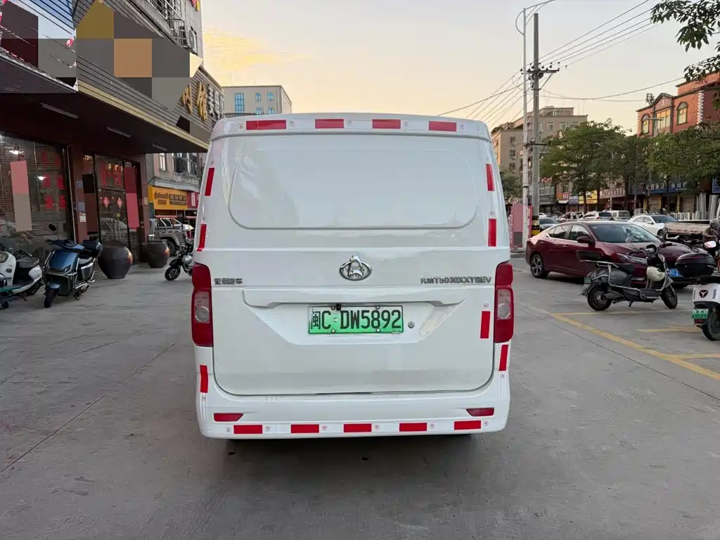 Changan Ruixing EM60 2021 Pure Electric Van Truck 60kW — фото 5
