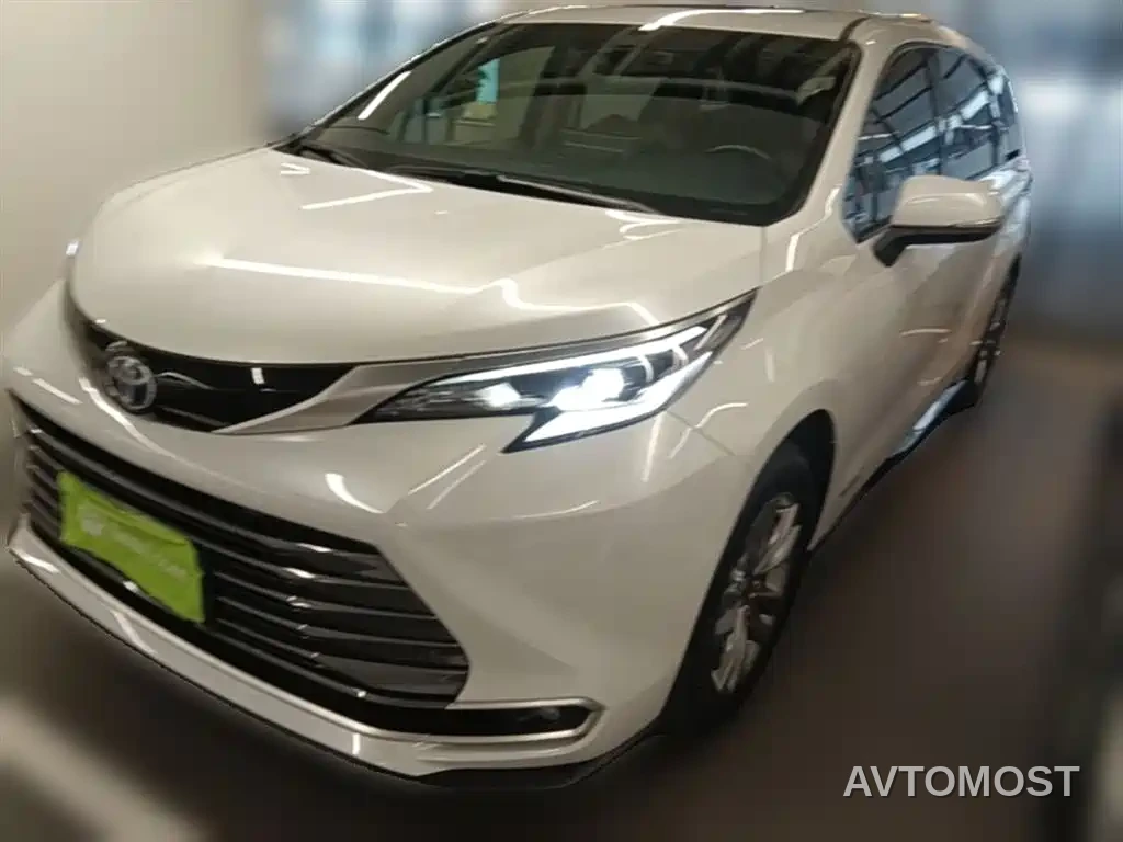 Toyota Sienna 2021 2.5L Hybrid Ultimate Edition — фото 1