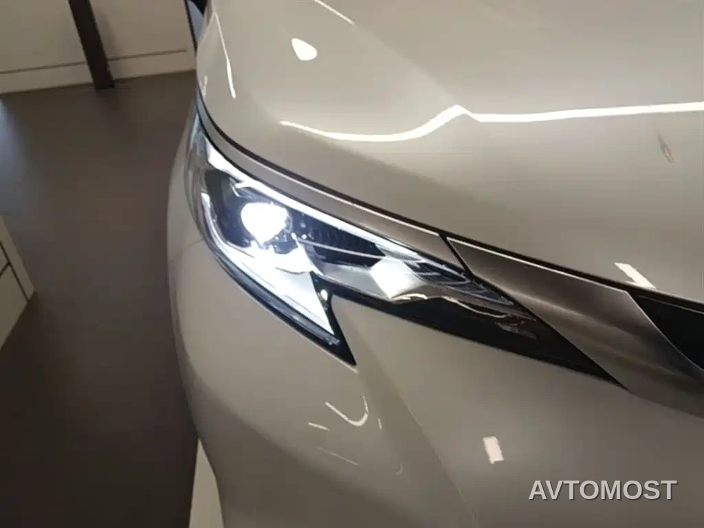 Toyota Sienna 2021 2.5L Hybrid Ultimate Edition — фото 13