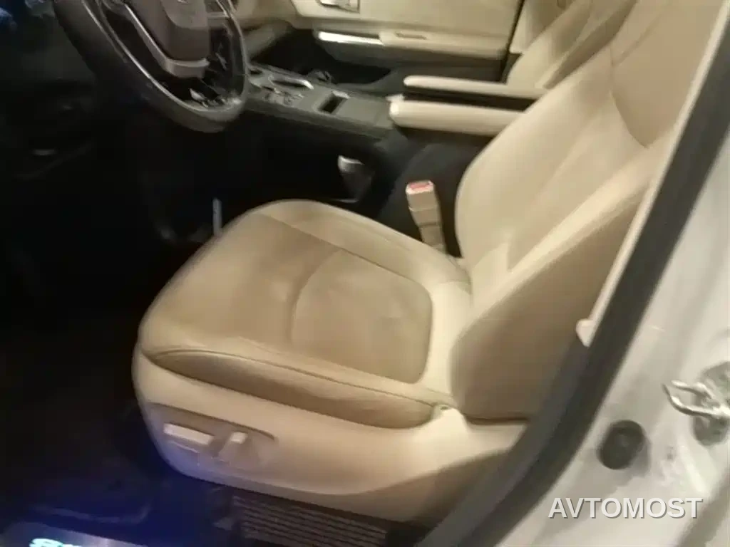 Toyota Sienna 2021 2.5L Hybrid Ultimate Edition — фото 22