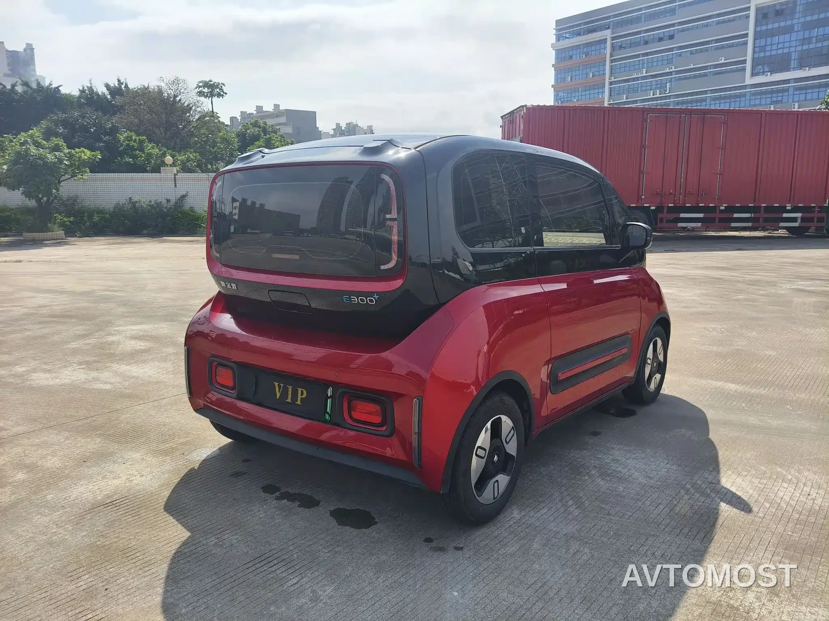 Baojun E300 2020 Plus Stellar Smart Travel Edition — фото 6