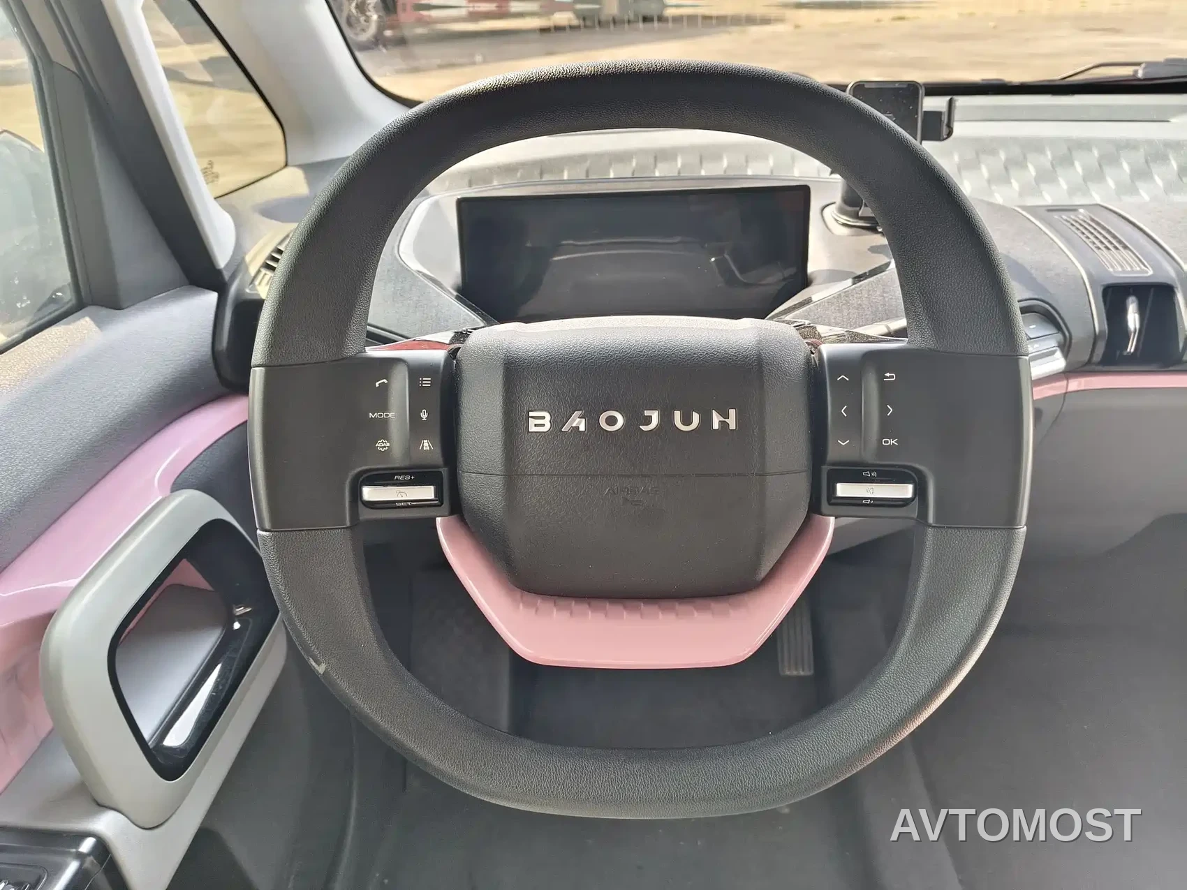 Baojun E300 2020 Plus Stellar Smart Travel Edition — фото 14