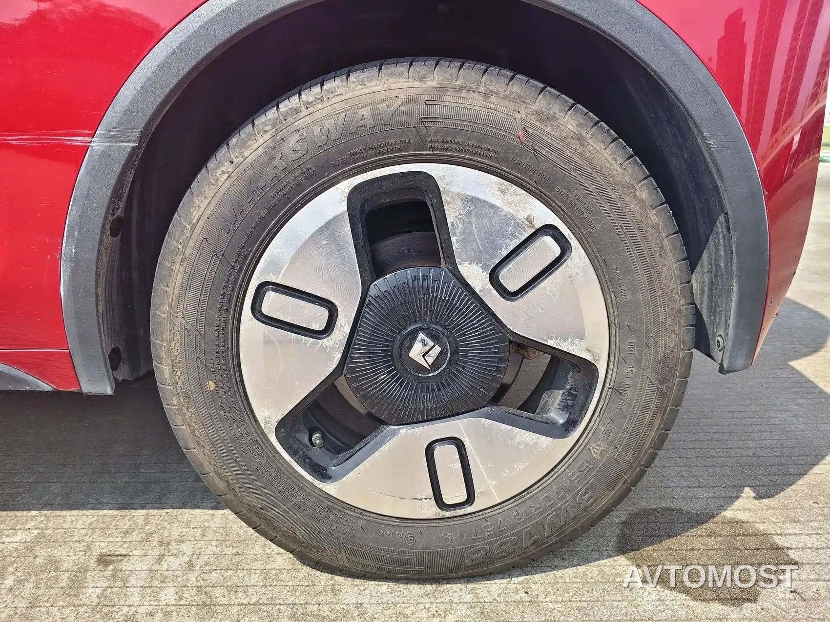 Baojun E300 2020 Plus Stellar Smart Travel Edition — фото 17