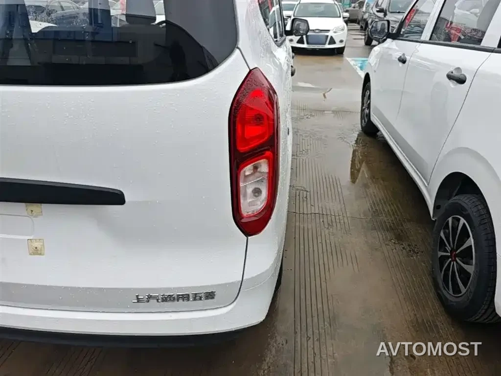 Wuling Hongguang New Energy 2025 Model Range Extender Hybrid 50KM Standard — фото 7