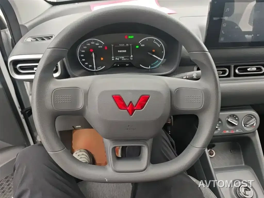 Wuling Hongguang New Energy 2025 Model Range Extender Hybrid 50KM Standard — фото 10