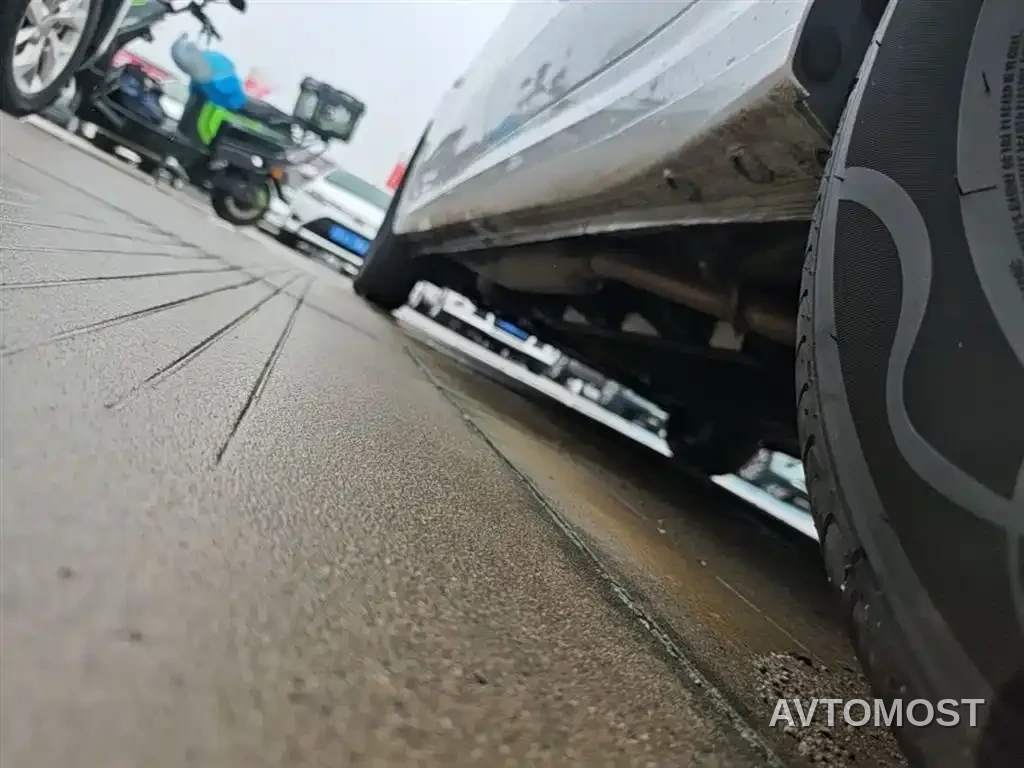 Wuling Hongguang New Energy 2025 Model Range Extender Hybrid 50KM Standard — фото 18