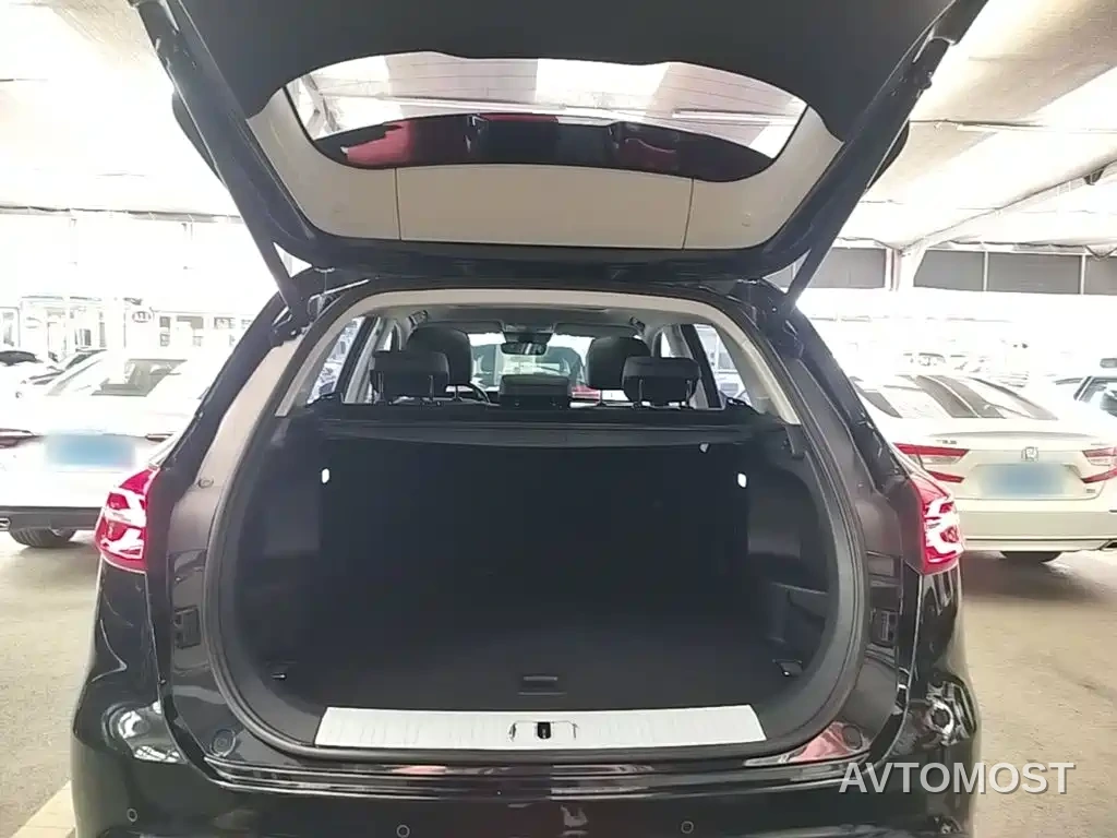 Hongqi HS5 2022 Facelift 2.0T Smart Flag Enjoyment Edition — фото 11