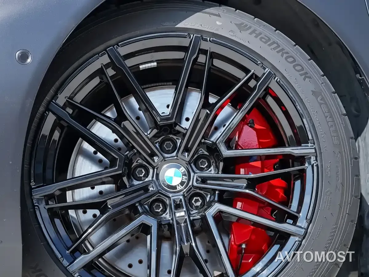 BMW M5 New Energy 2025 M5 — фото 9