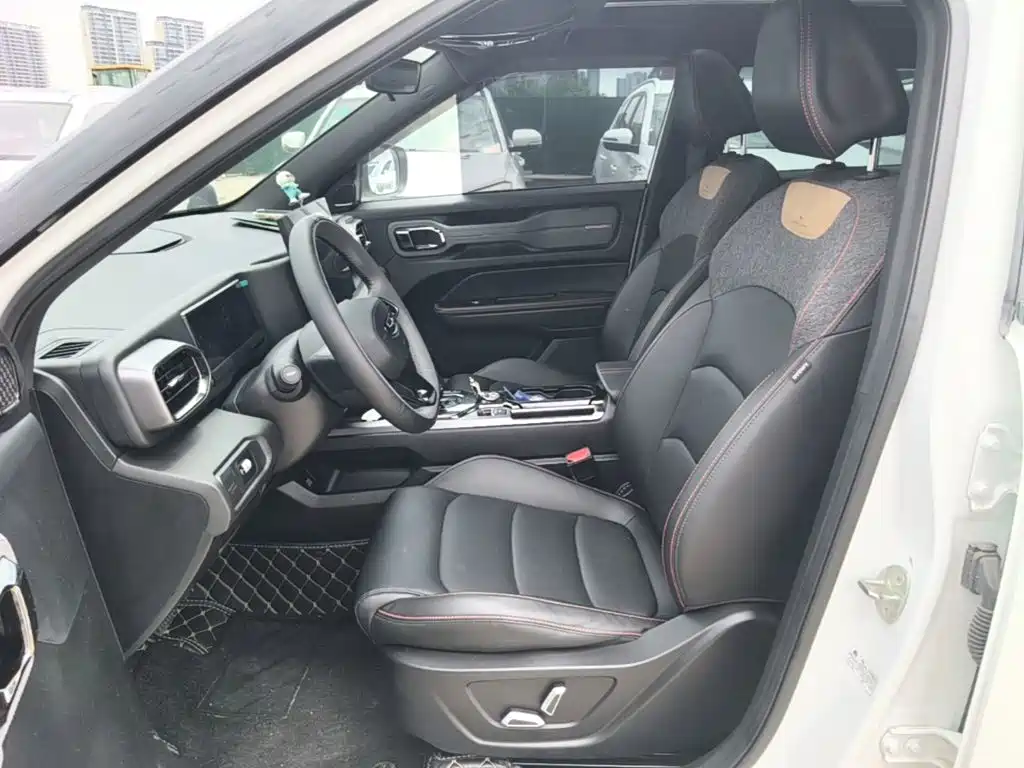 Geely Cowboy 2025 1.5TD Adventure Edition — фото 11