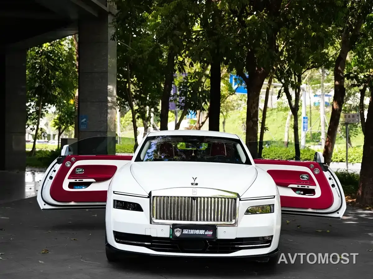 Rolls-Royce Spectre 2024 Standard Model — фото 10