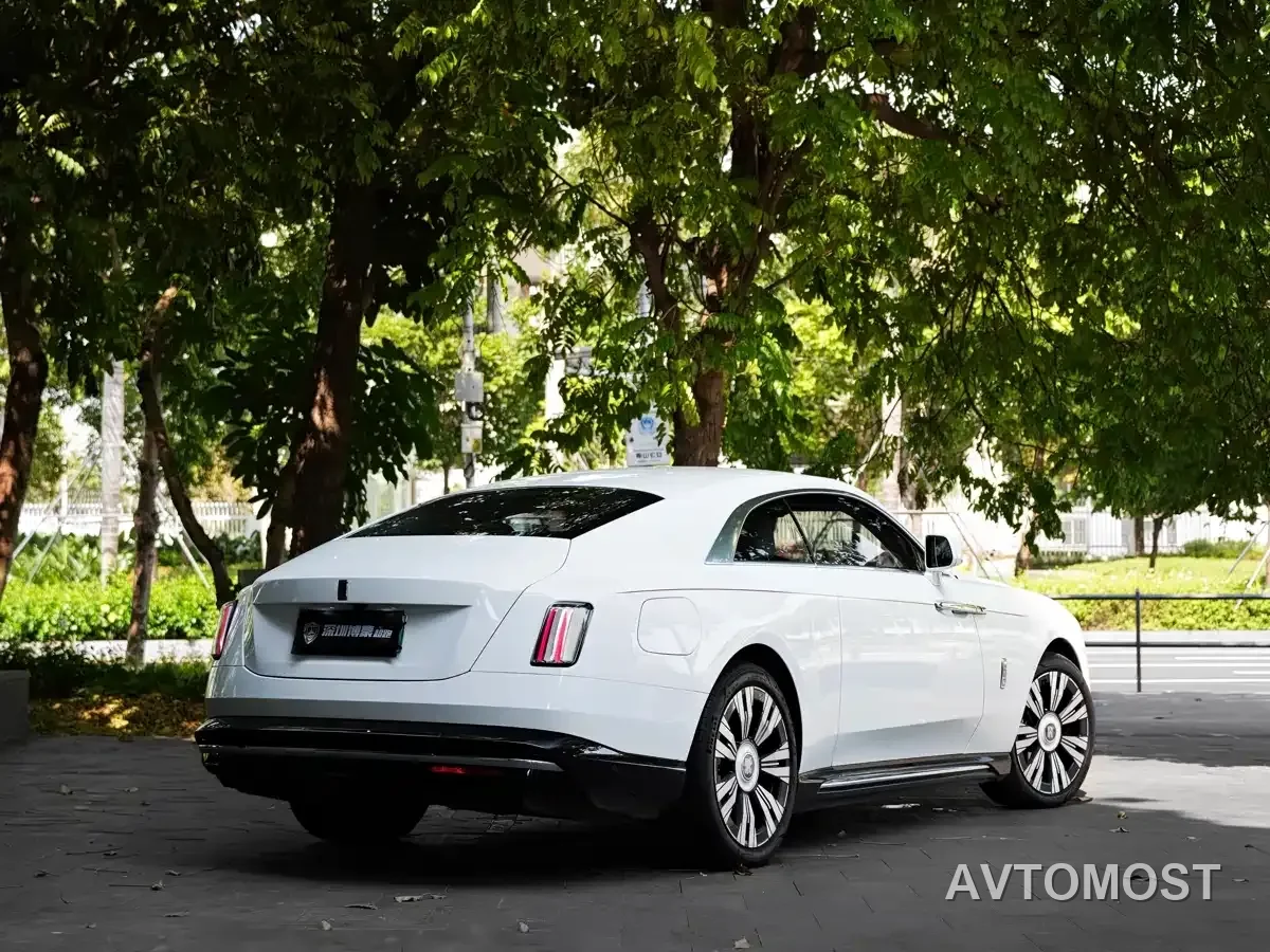 Rolls-Royce Spectre 2024 Standard Model — фото 12