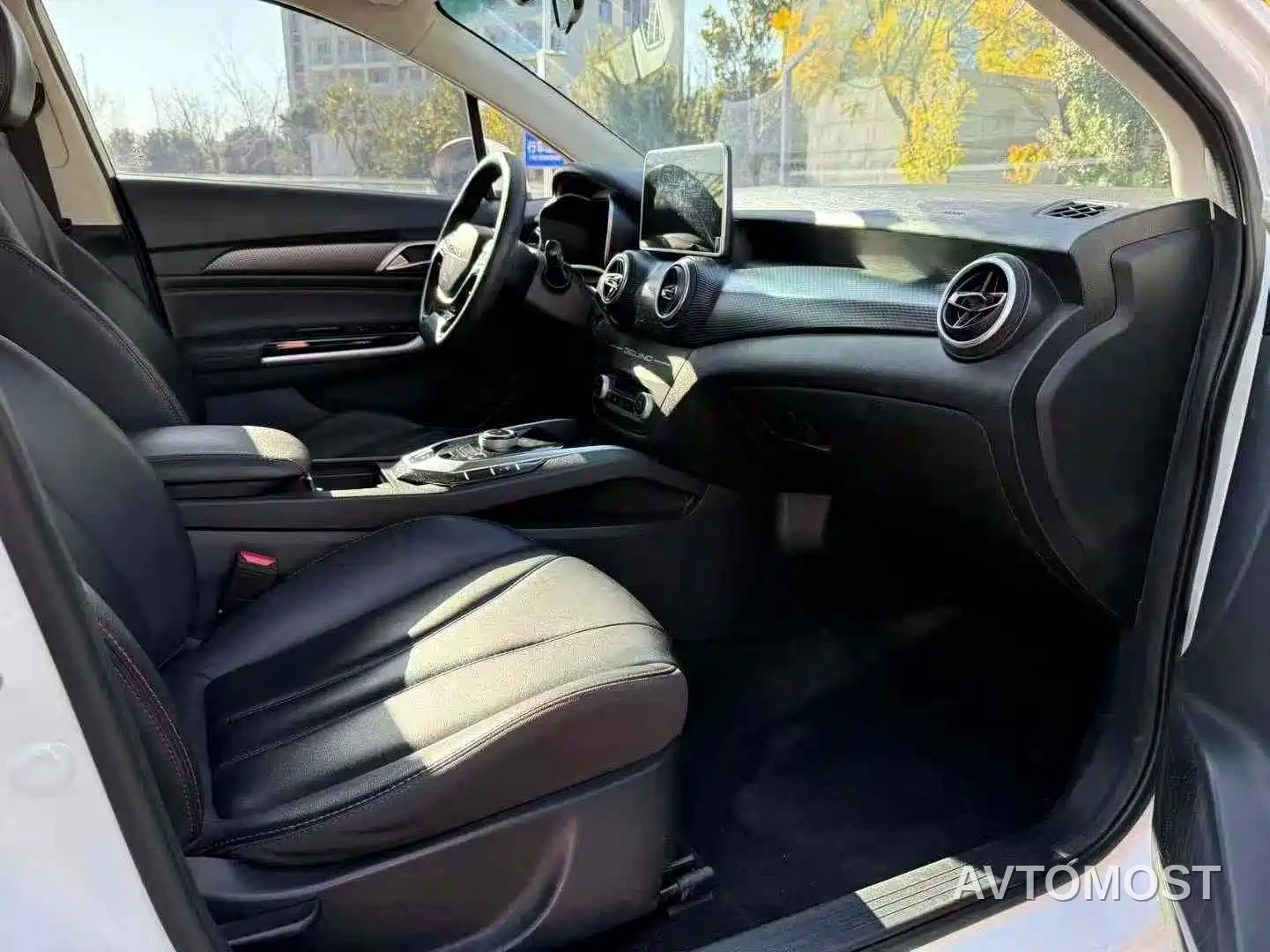 BAIC Beijing EU5 2022 Ride-hailing Luxury Edition — фото 6