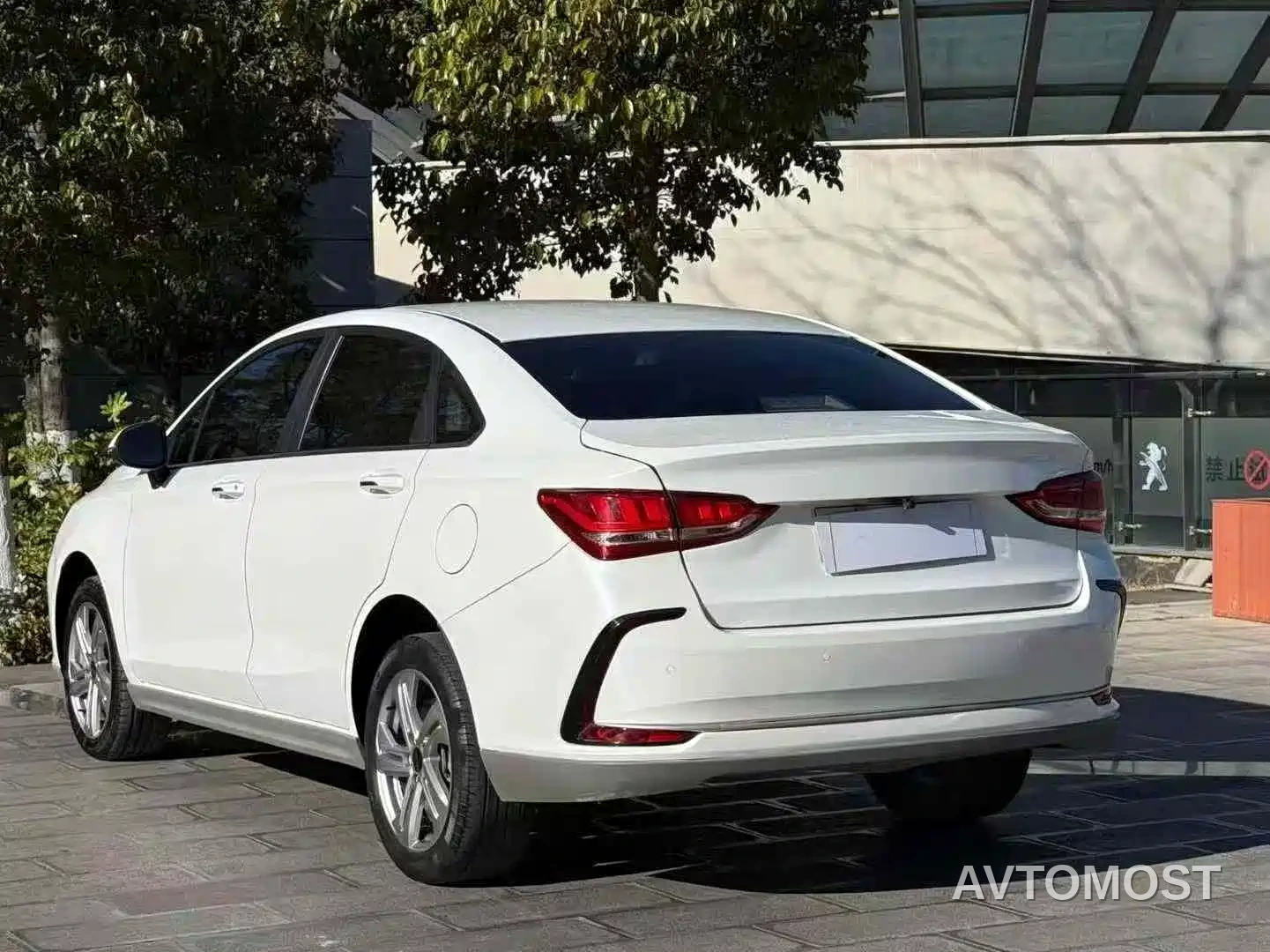 BAIC Beijing EU5 2022 Ride-hailing Luxury Edition — фото 9
