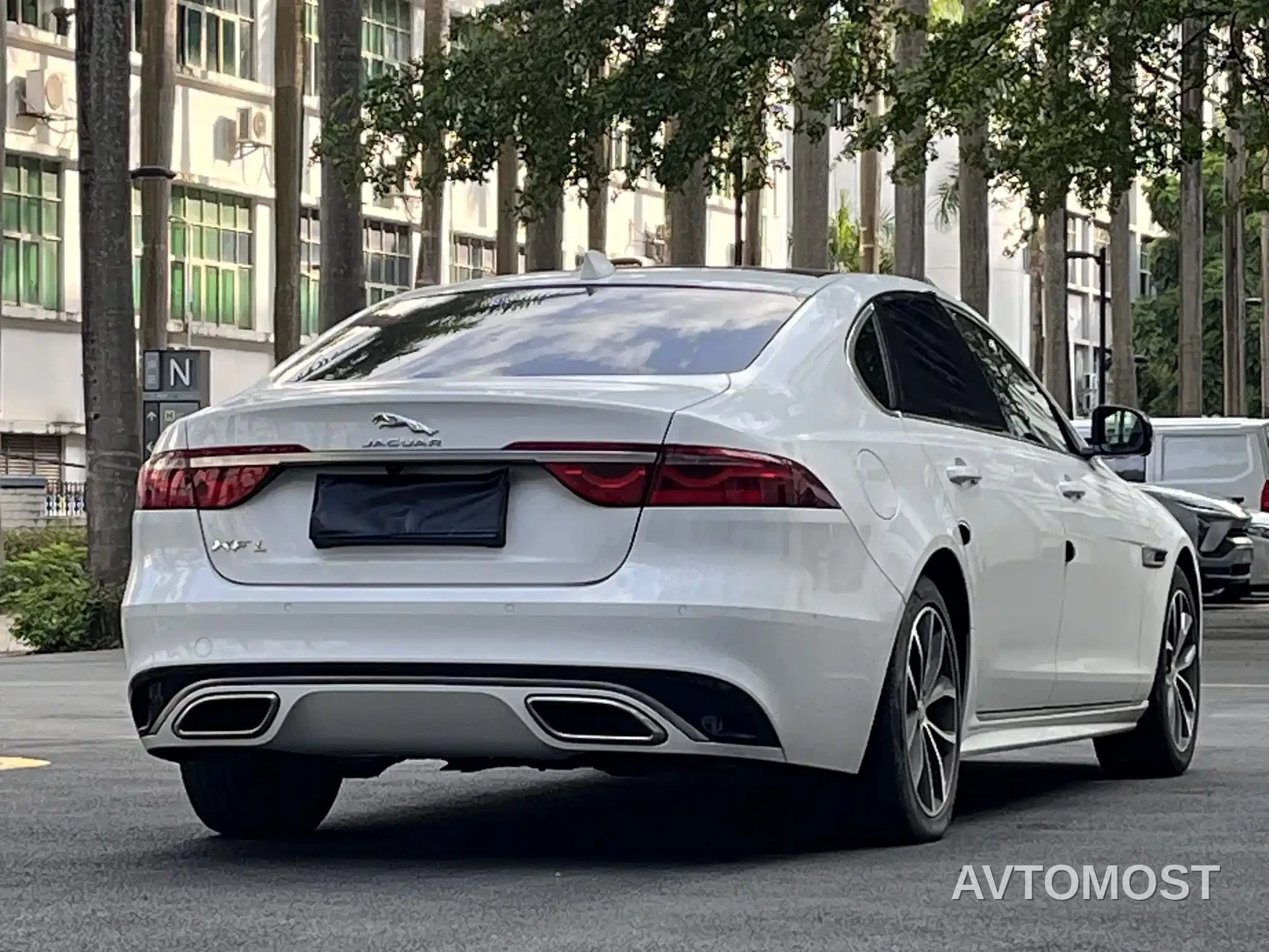 Jaguar XFL 2021 XFL 2.0T P250 2WD Elite Sport Edition — фото 17