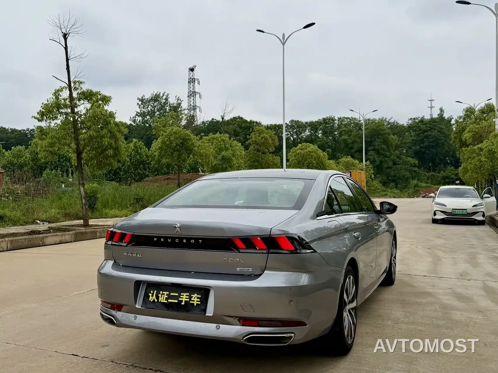 Peugeot 508 2022 508L 400THP PureTech Driving Control Edition — фото 6