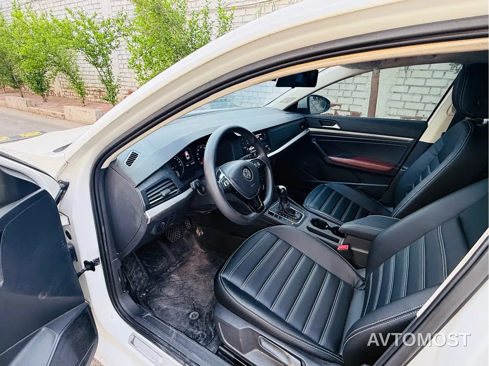 Volkswagen VW Lavida EV 2019 Premium Edition — фото 7