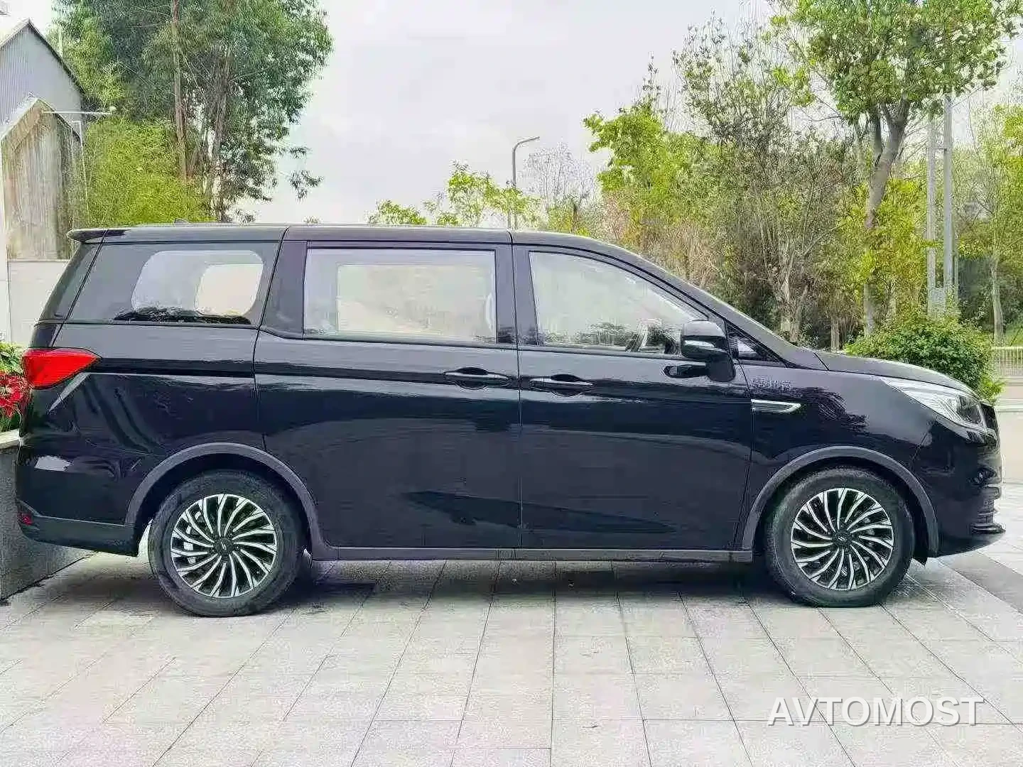 Changan Oushang Kosai EV 2020 Leading Style — фото 2