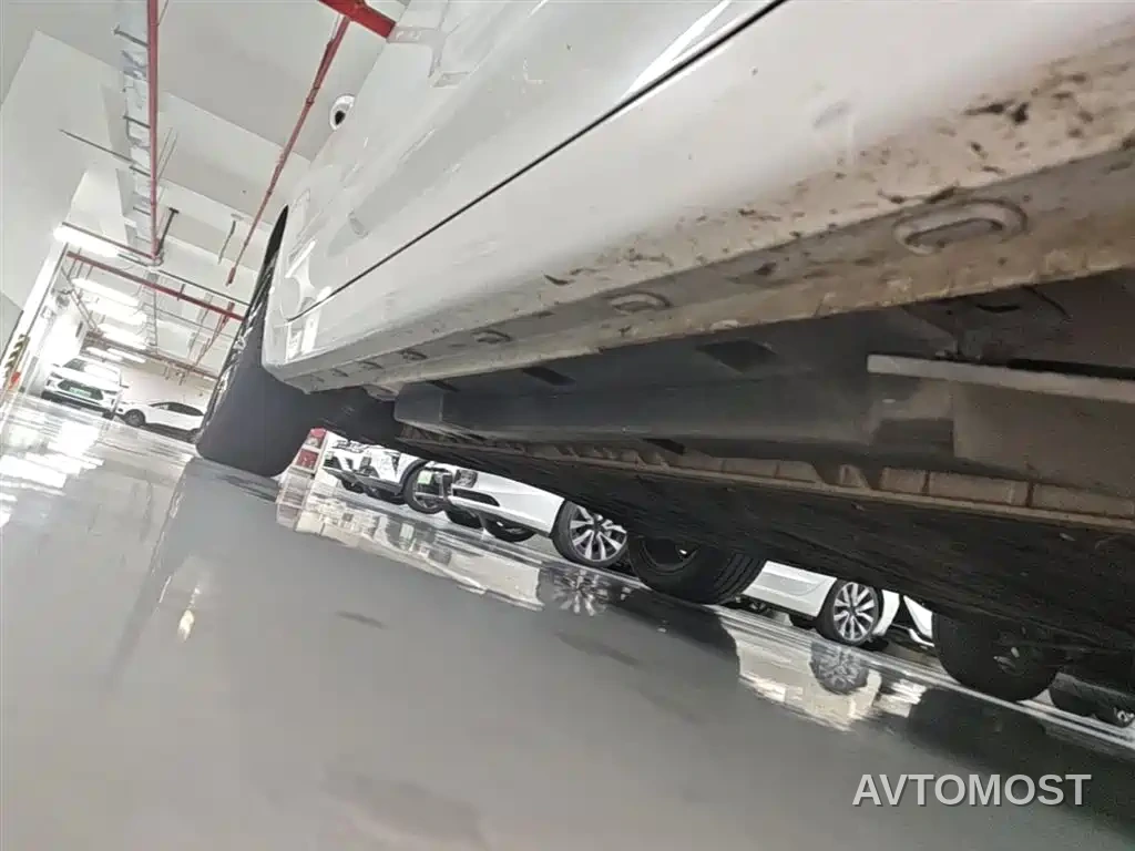 Roewe Ei5 2021 500 Admiration Edition — фото 16
