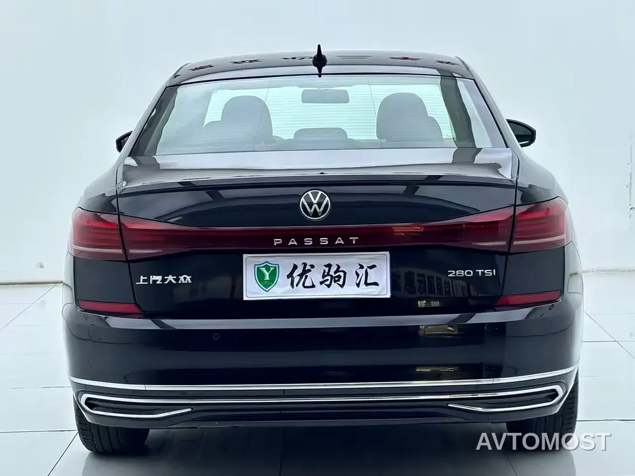Volkswagen Passat 2022 280TSI Business Edition — фото 2