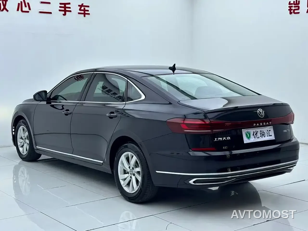 Volkswagen Passat 2022 280TSI Business Edition — фото 8