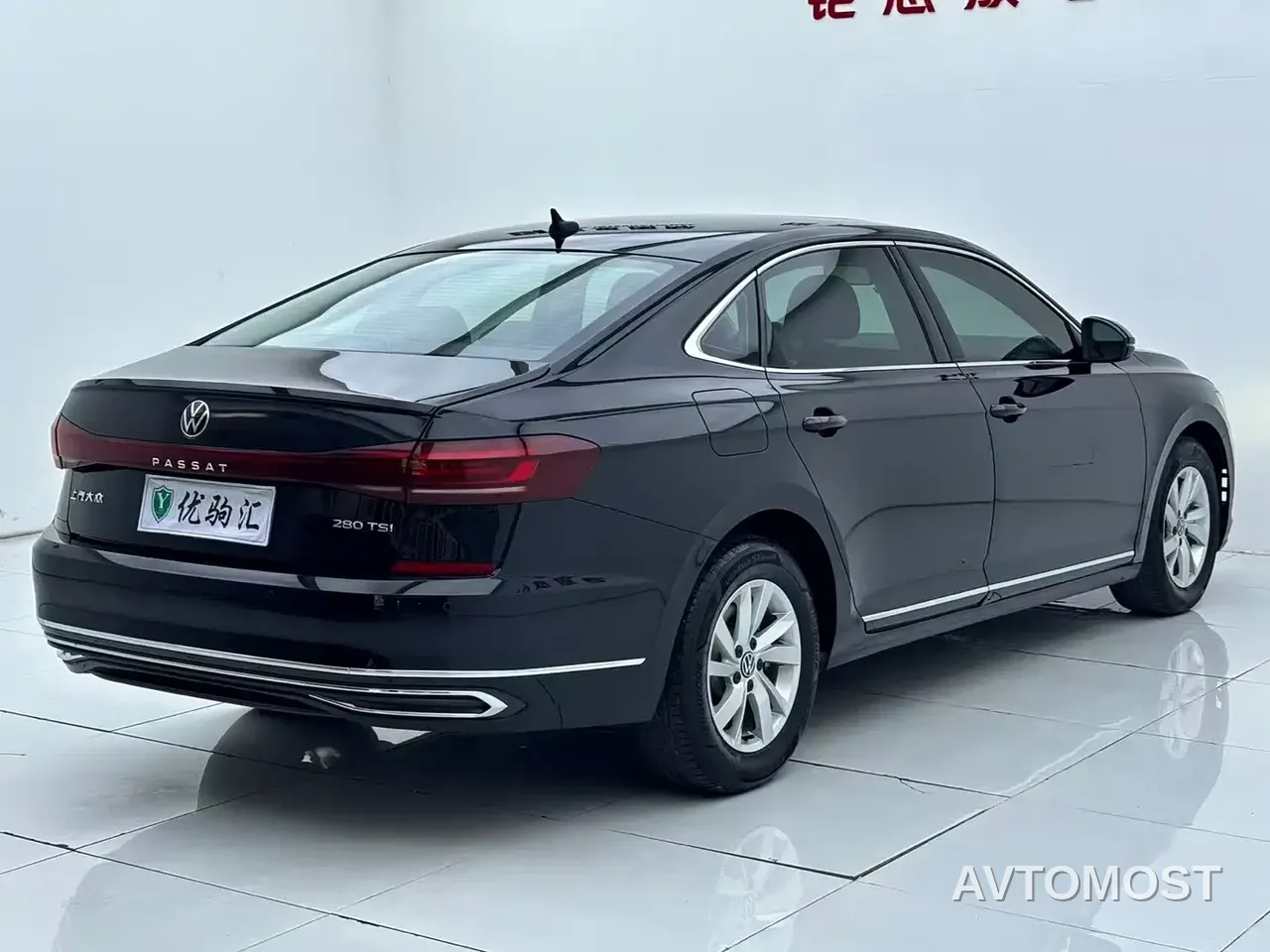 Volkswagen Passat 2022 280TSI Business Edition — фото 11