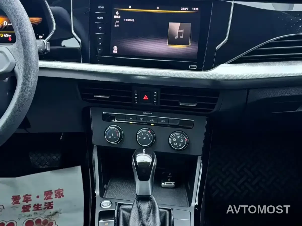 Volkswagen Passat 2022 280TSI Business Edition — фото 13
