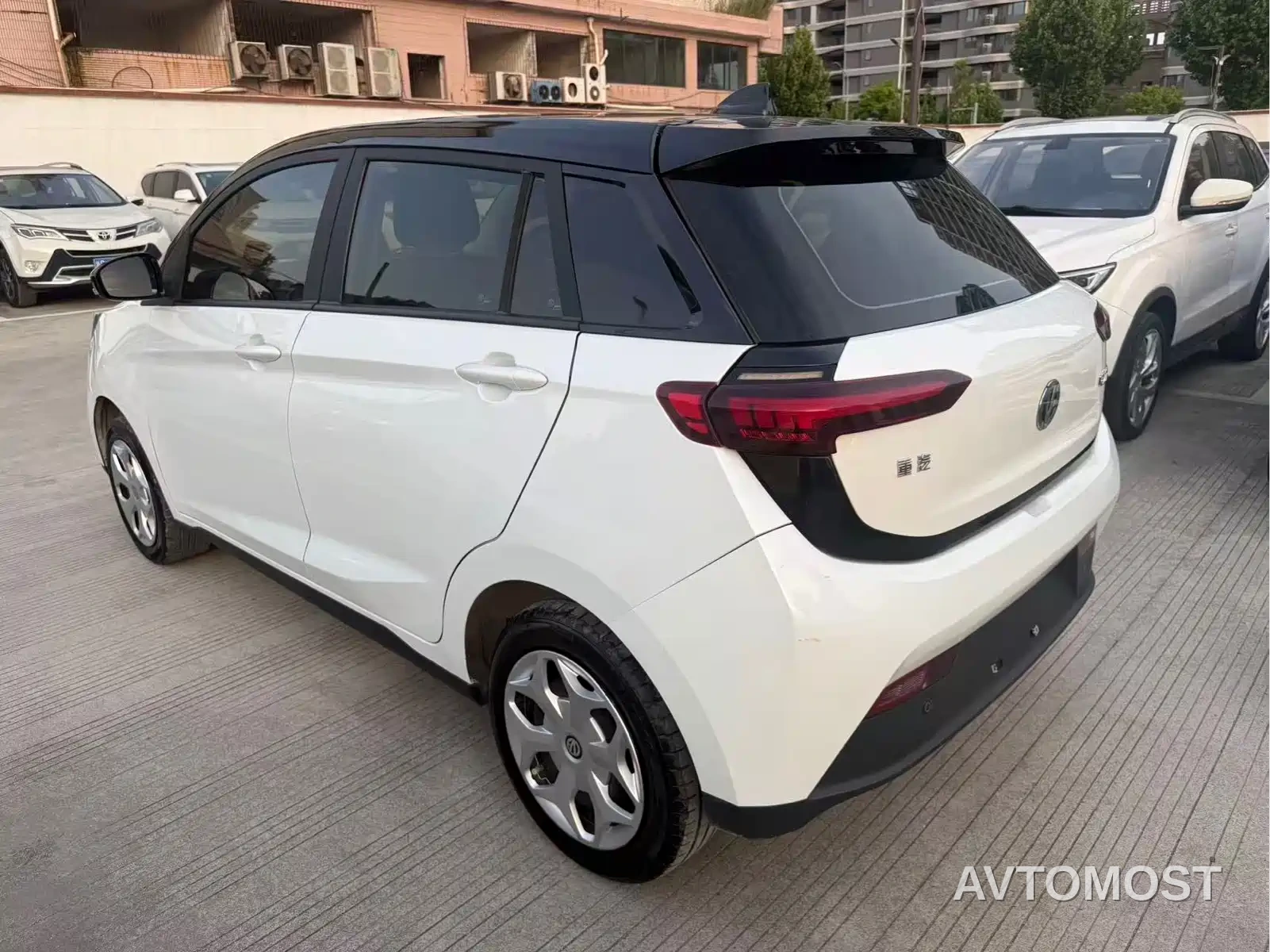 Electric House YOUNG Guang Xiaoxin 2023 302KM Pearl Edition — фото 10
