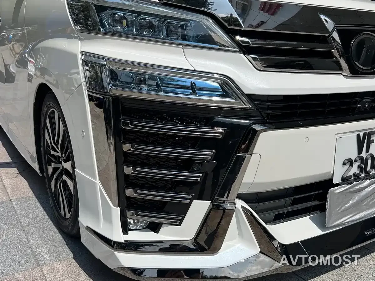 Toyota Vellfire — фото 2