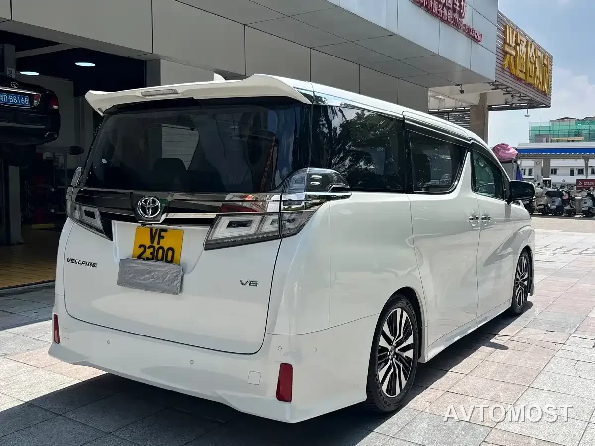 Toyota Vellfire — фото 6