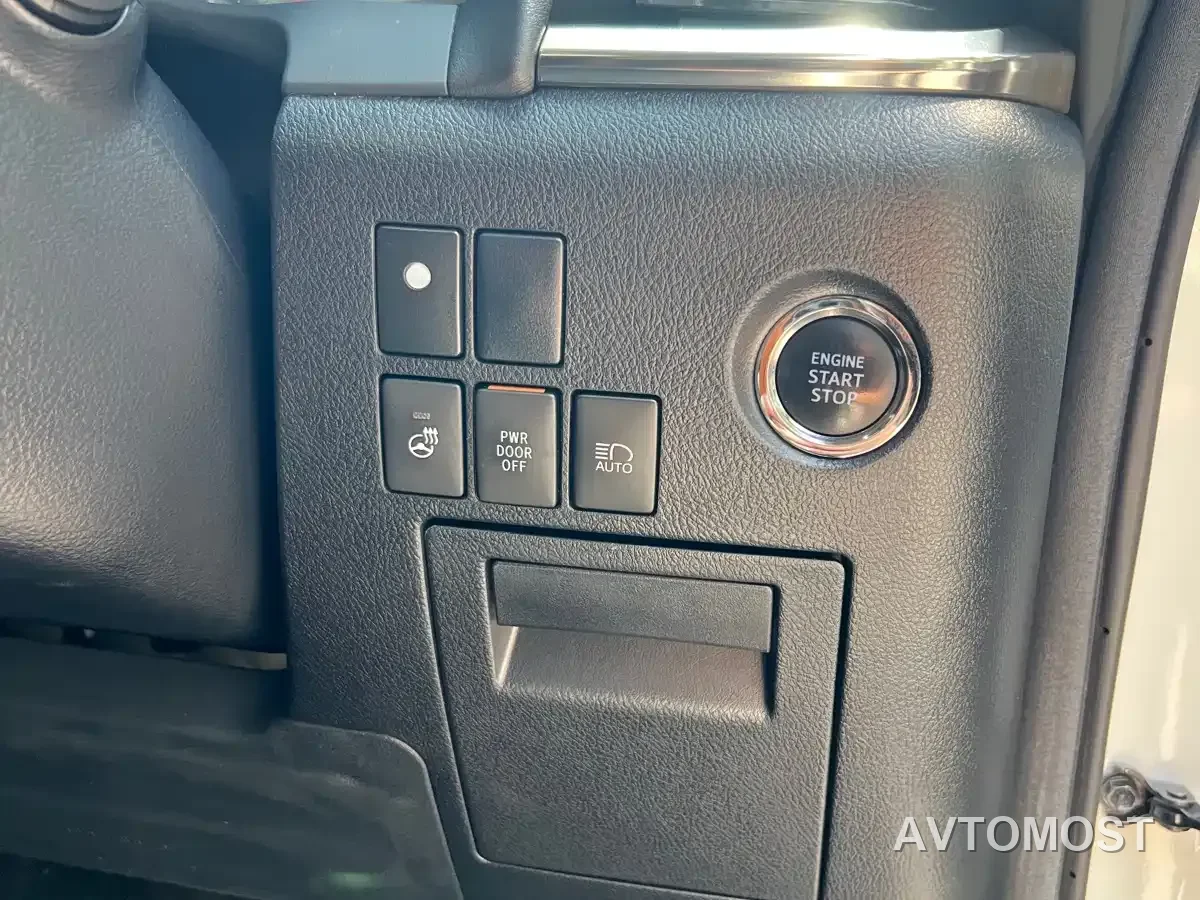 Toyota Vellfire — фото 17