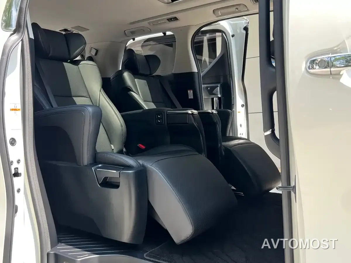 Toyota Vellfire — фото 20