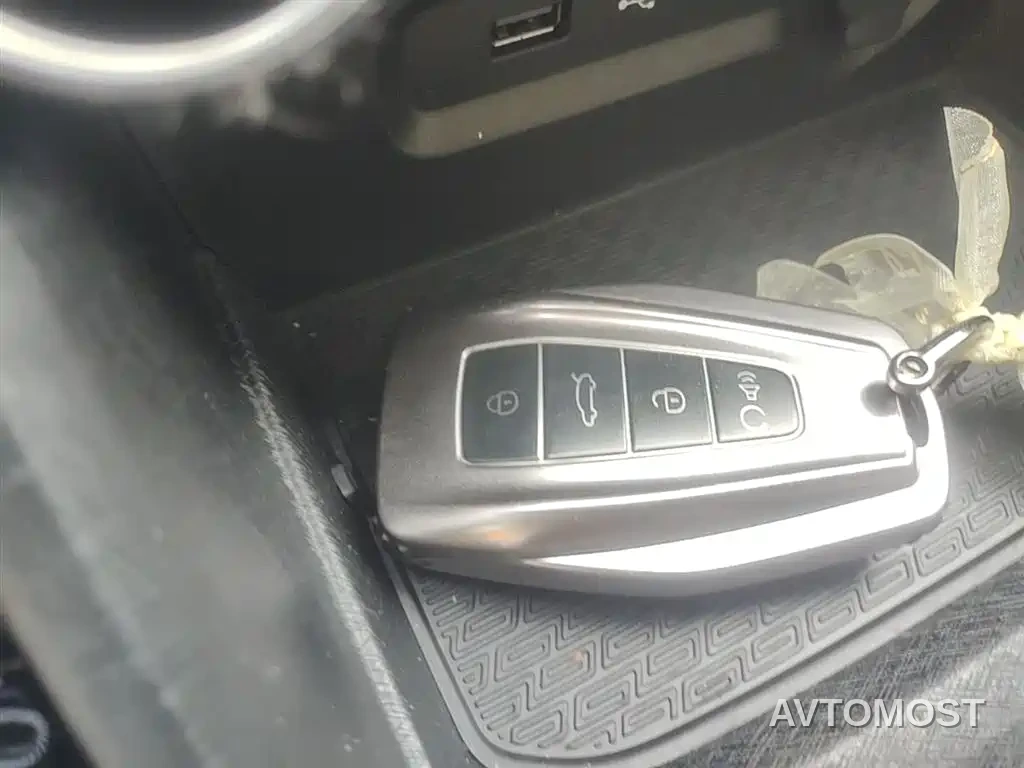 Geely Binyue 2021 1.4T DCT Platinum Edition — фото 9
