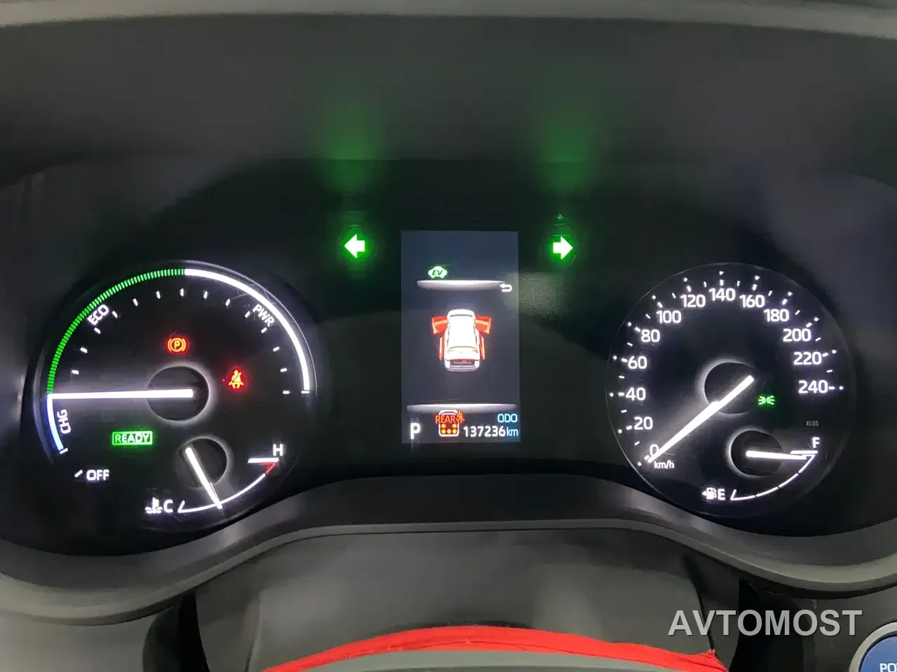 Toyota Granvia 2023 2.5L Hybrid Luxury Edition — фото 13