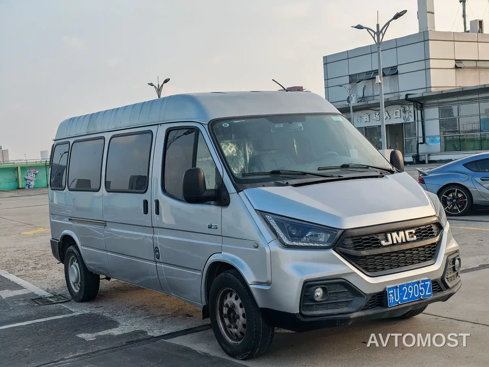 Jiangling Tesun 2019 2.8T Commercial Long Wheelbase Medium Roof 6-Seater Single Rear Tire China VI JX493 — фото 2