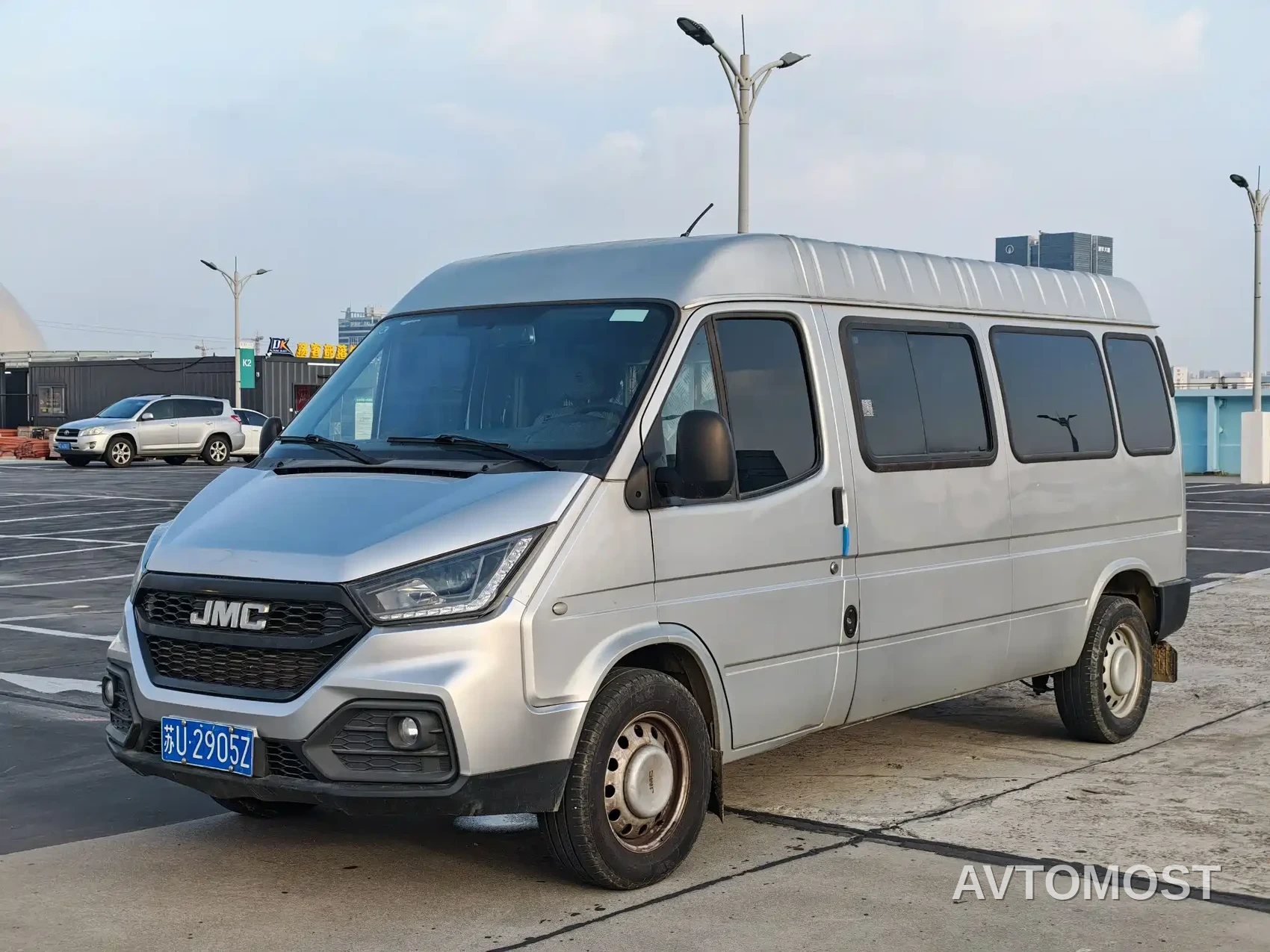 Jiangling Tesun 2019 2.8T Commercial Long Wheelbase Medium Roof 6-Seater Single Rear Tire China VI JX493 — фото 3