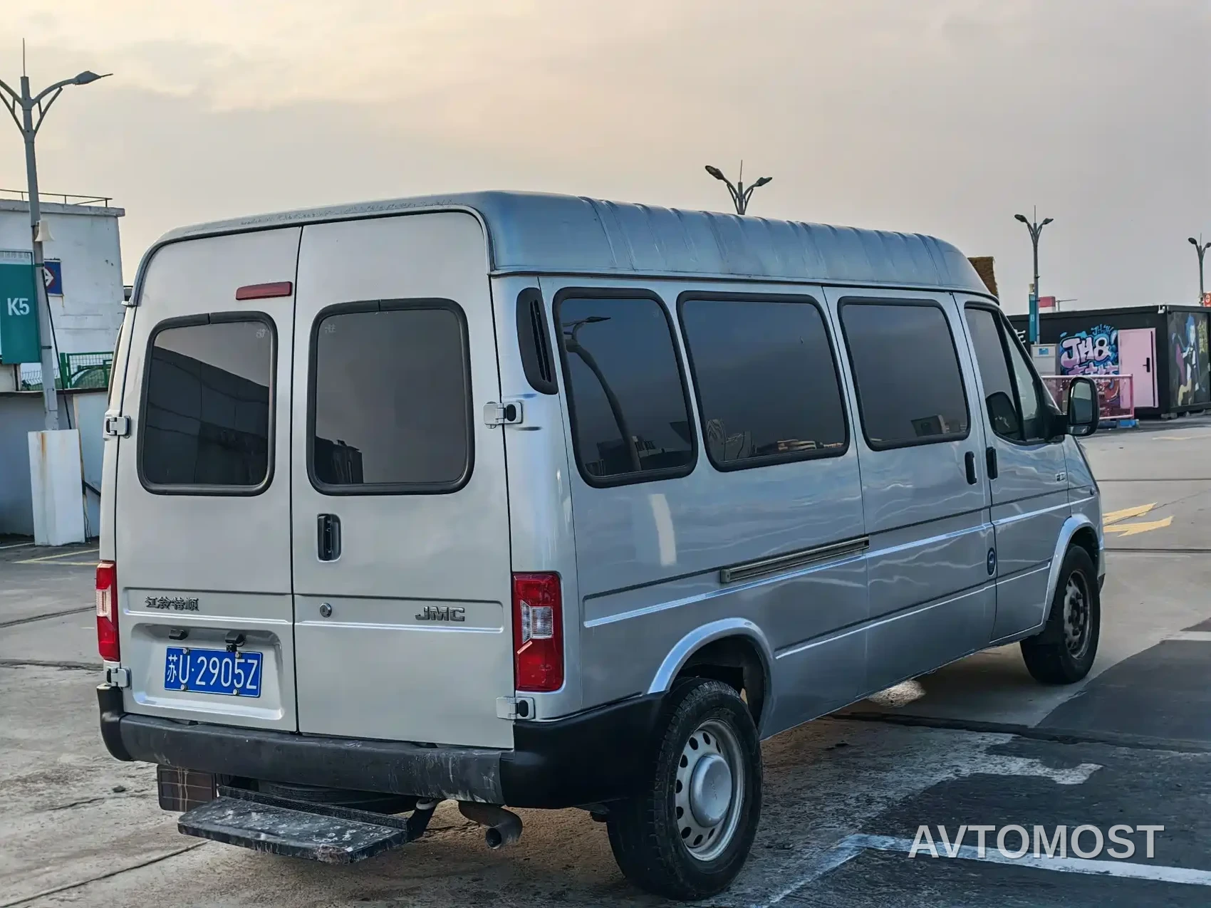 Jiangling Tesun 2019 2.8T Commercial Long Wheelbase Medium Roof 6-Seater Single Rear Tire China VI JX493 — фото 4