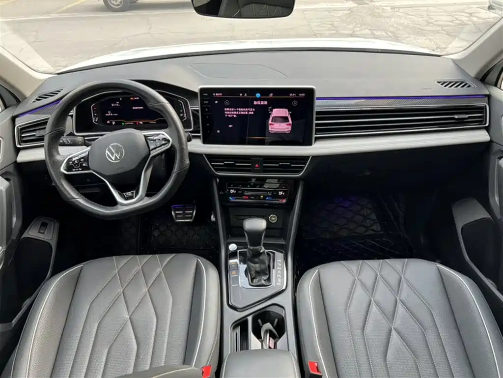 Volkswagen Tiguan L 2023 Facelift 330TSI Auto FWD R-Line Premium — фото 12