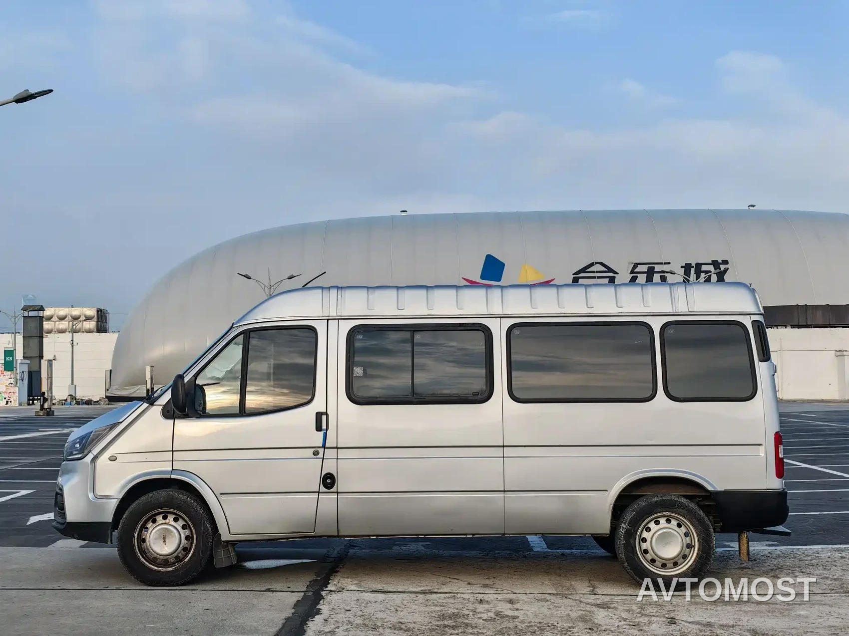 Jiangling Tesun 2019 2.8T Commercial Long Wheelbase Medium Roof 6-Seater Single Rear Tire China VI JX493 — фото 4