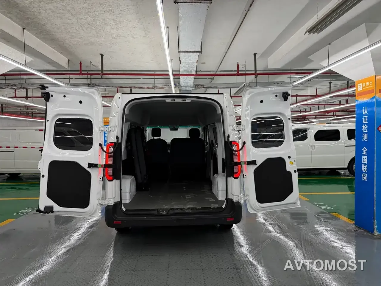 Yuan Cheng Farizon Super VAN 2025 Smart Wealth Edition Action 51kWh — фото 5