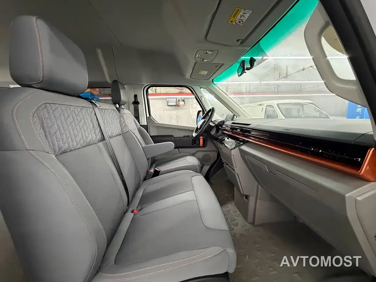 Yuan Cheng Farizon Super VAN 2025 Smart Wealth Edition Action 51kWh — фото 7