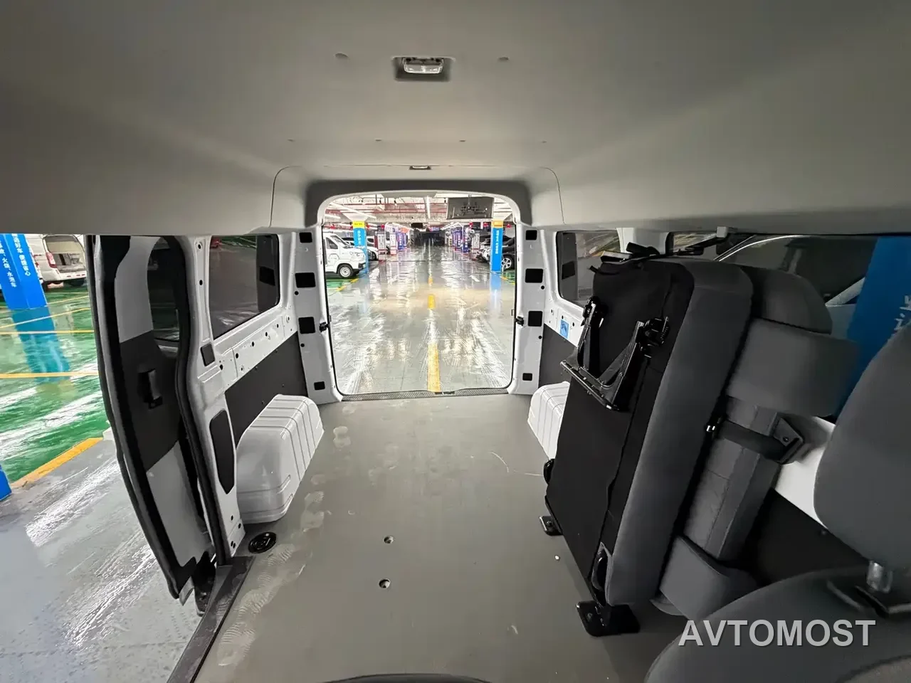 Yuan Cheng Farizon Super VAN 2025 Smart Wealth Edition Action 51kWh — фото 8