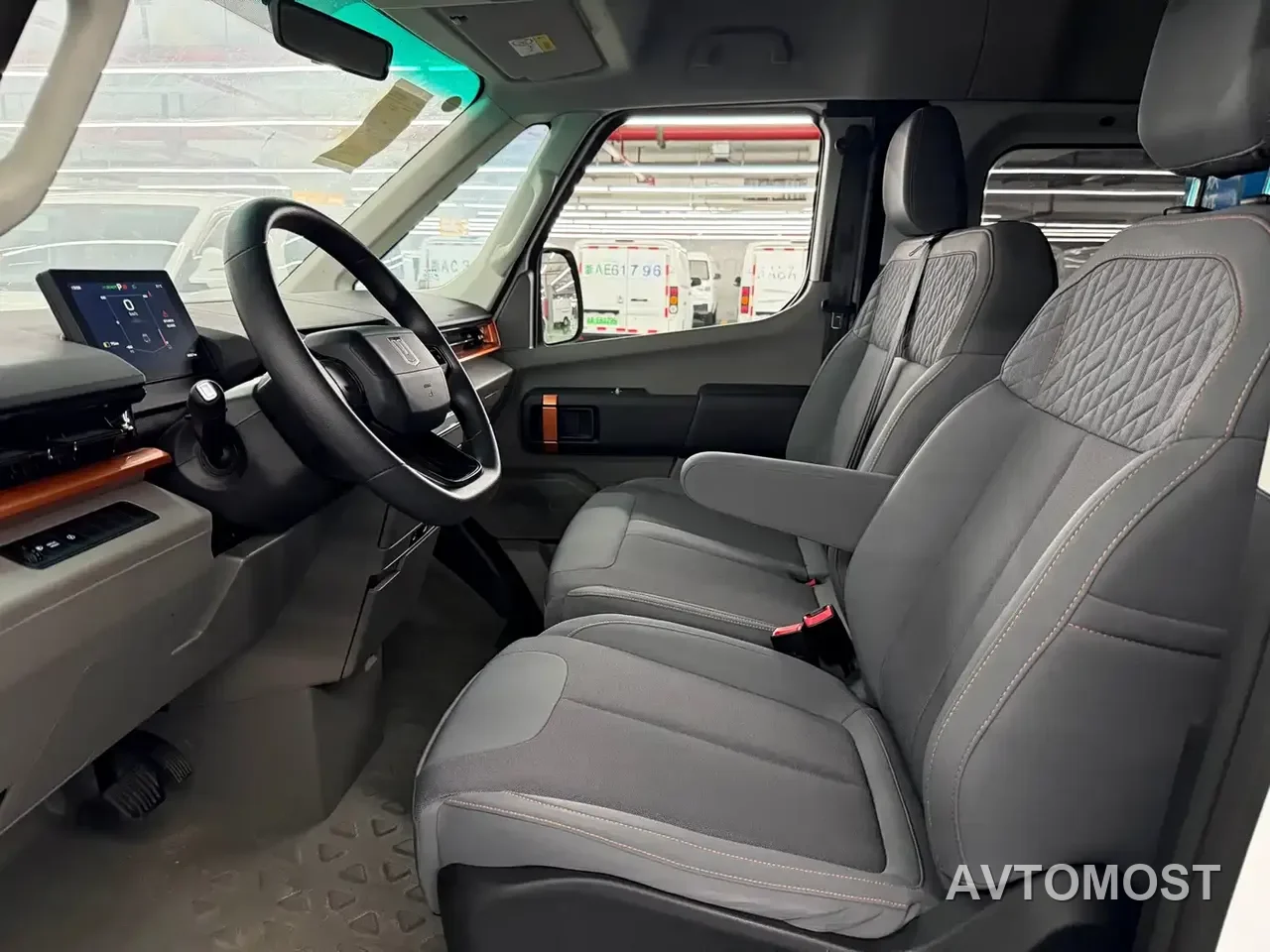 Yuan Cheng Farizon Super VAN 2025 Smart Wealth Edition Action 51kWh — фото 11